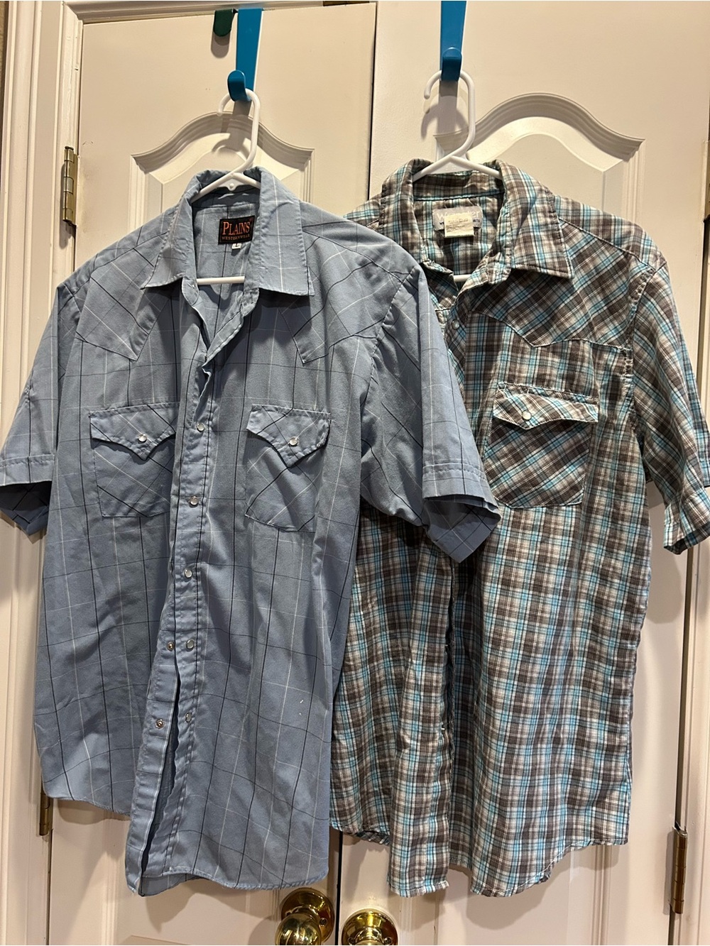 Bundle of 2 wrangler 90’s snap cowboy shirts